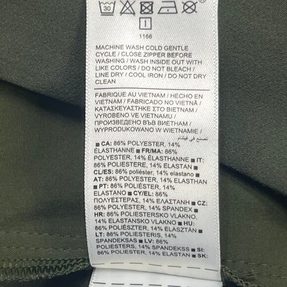 Athleta Size 12 Green High Rise Cargo Pant Utility Stretch Travel Comfort - Picture 10 of 10